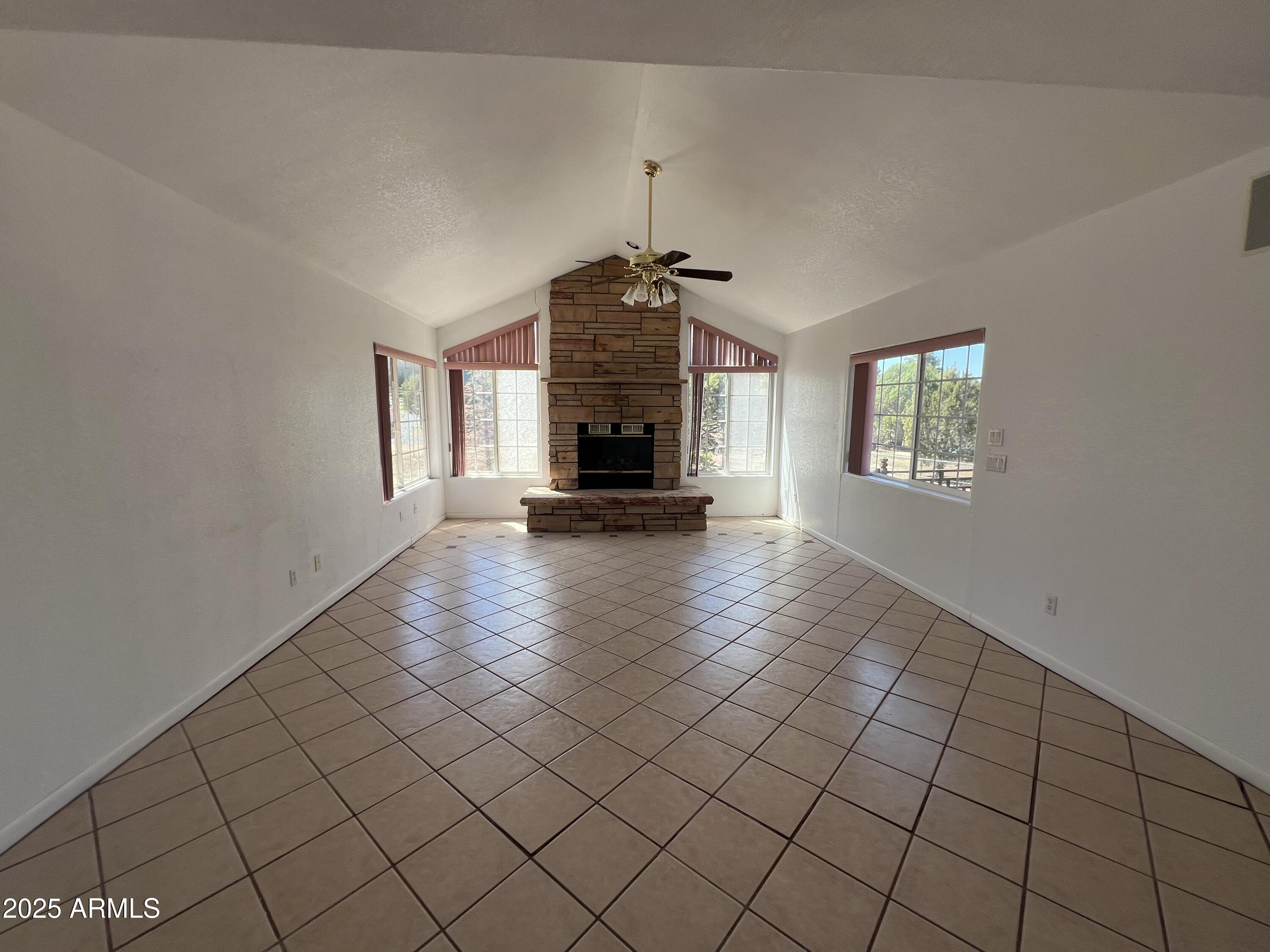 1070 Lone Pine Dam Road Show Low, AZ 85901 - Photo 6 of 32 IMG_8912