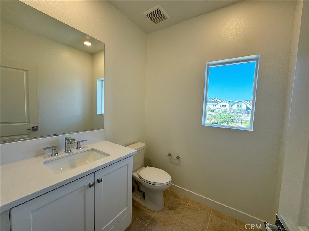 283 Lynx Irvine, CA 92618 - Photo 20 of 28