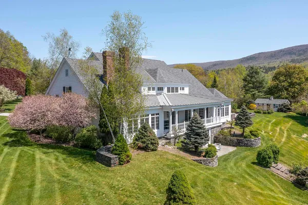 $2,495,000 | 384 Riverbend Drive, Manchester, VT 05254