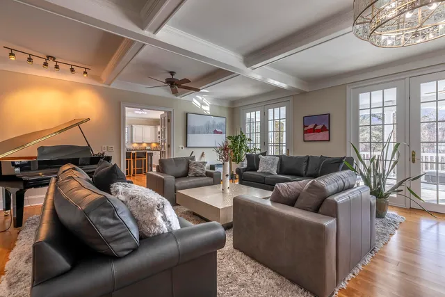 $2,750,000 | 384 Riverbend Drive, Manchester, VT 05254