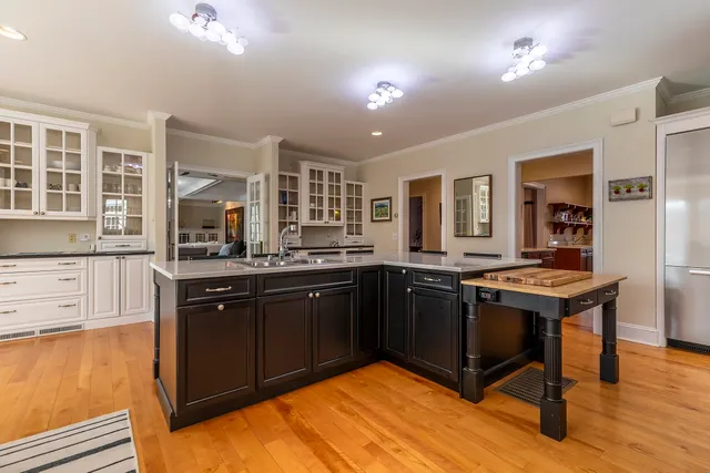 $2,750,000 | 384 Riverbend Drive, Manchester, VT 05254