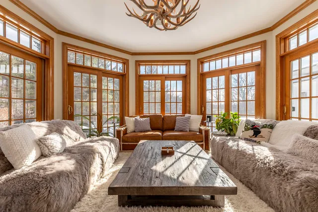 $2,750,000 | 384 Riverbend Drive, Manchester, VT 05254