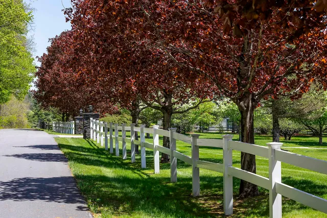 $2,750,000 | 384 Riverbend Drive, Manchester, VT 05254