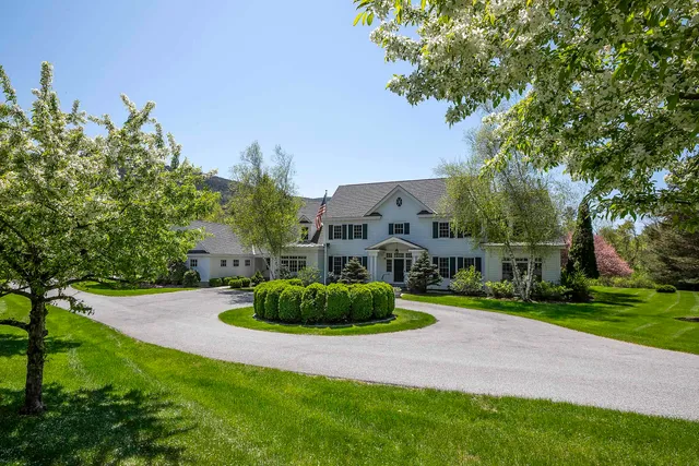 $2,750,000 | 384 Riverbend Drive, Manchester, VT 05254