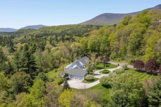 $2,750,000 | 384 Riverbend Drive, Manchester, VT 05254