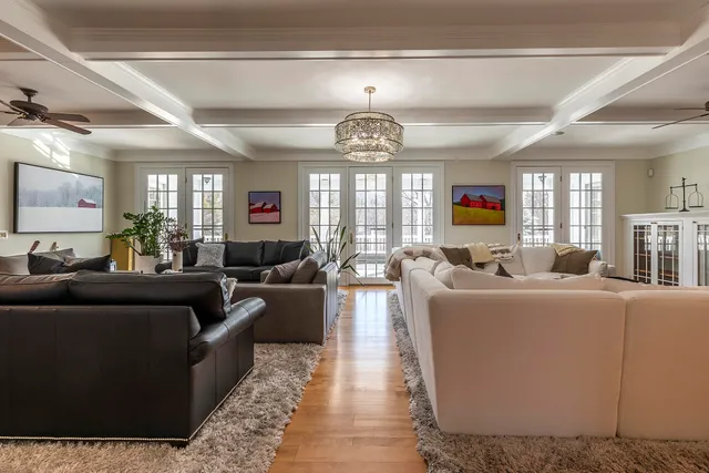 $2,750,000 | 384 Riverbend Drive, Manchester, VT 05254