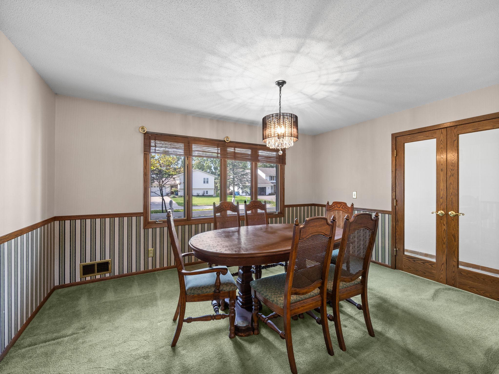 10433 Utah Road Bloomington, MN 55438 - Photo 13 of 33
