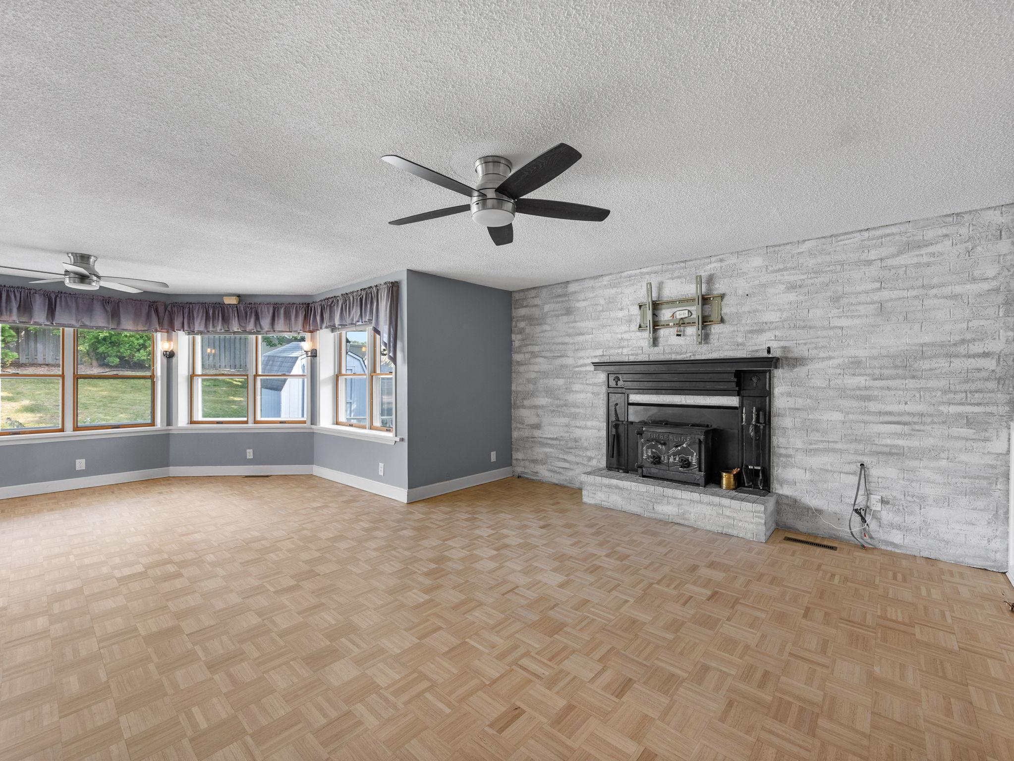 10433 Utah Road Bloomington, MN 55438 - Photo 9 of 33