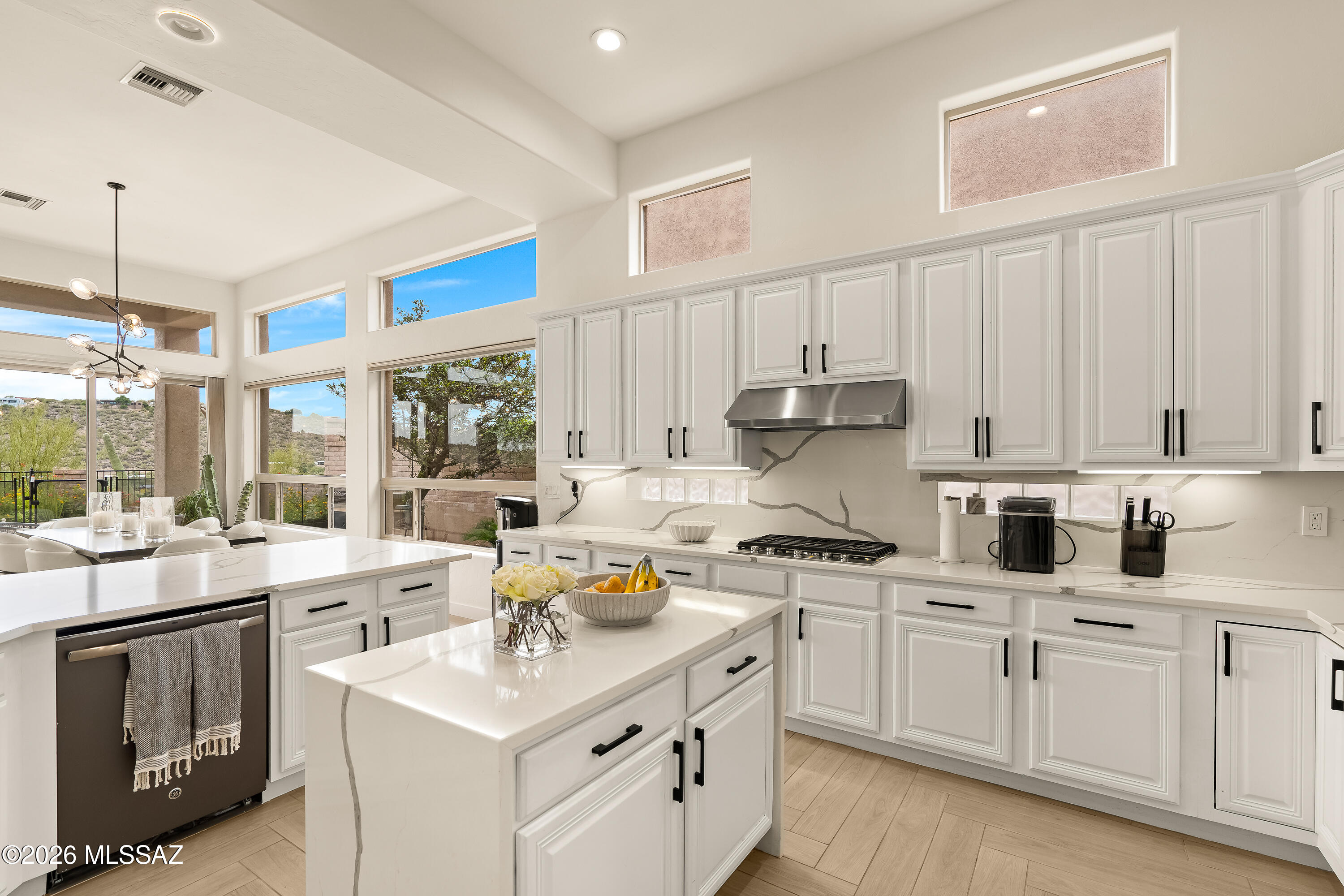 4947 North Bonita Ridge Avenue Tucson, AZ 85750 - Photo 14 of 44 kitchen
