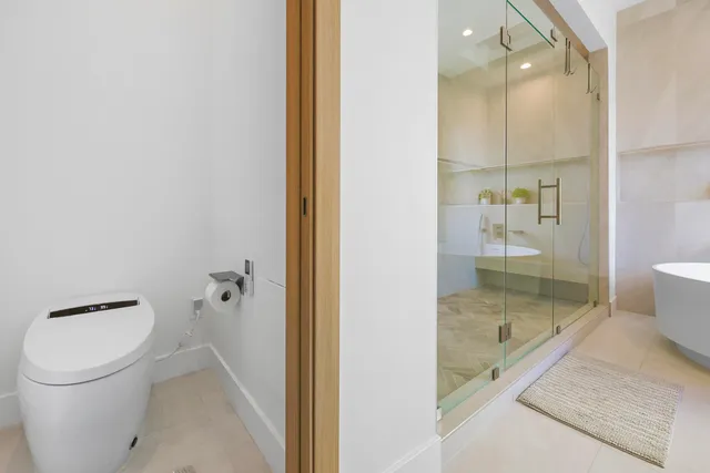 $2,875,000 | 1504 Northeast 6th Street, Fort Lauderdale, FL 33304