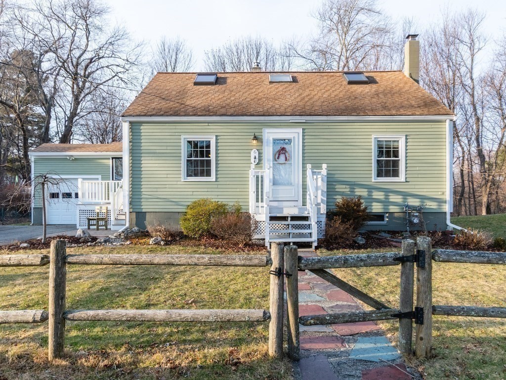 6 Kimloch Road Littleton, MA 01460 - Photo 2 of 40 Gallery Image 2