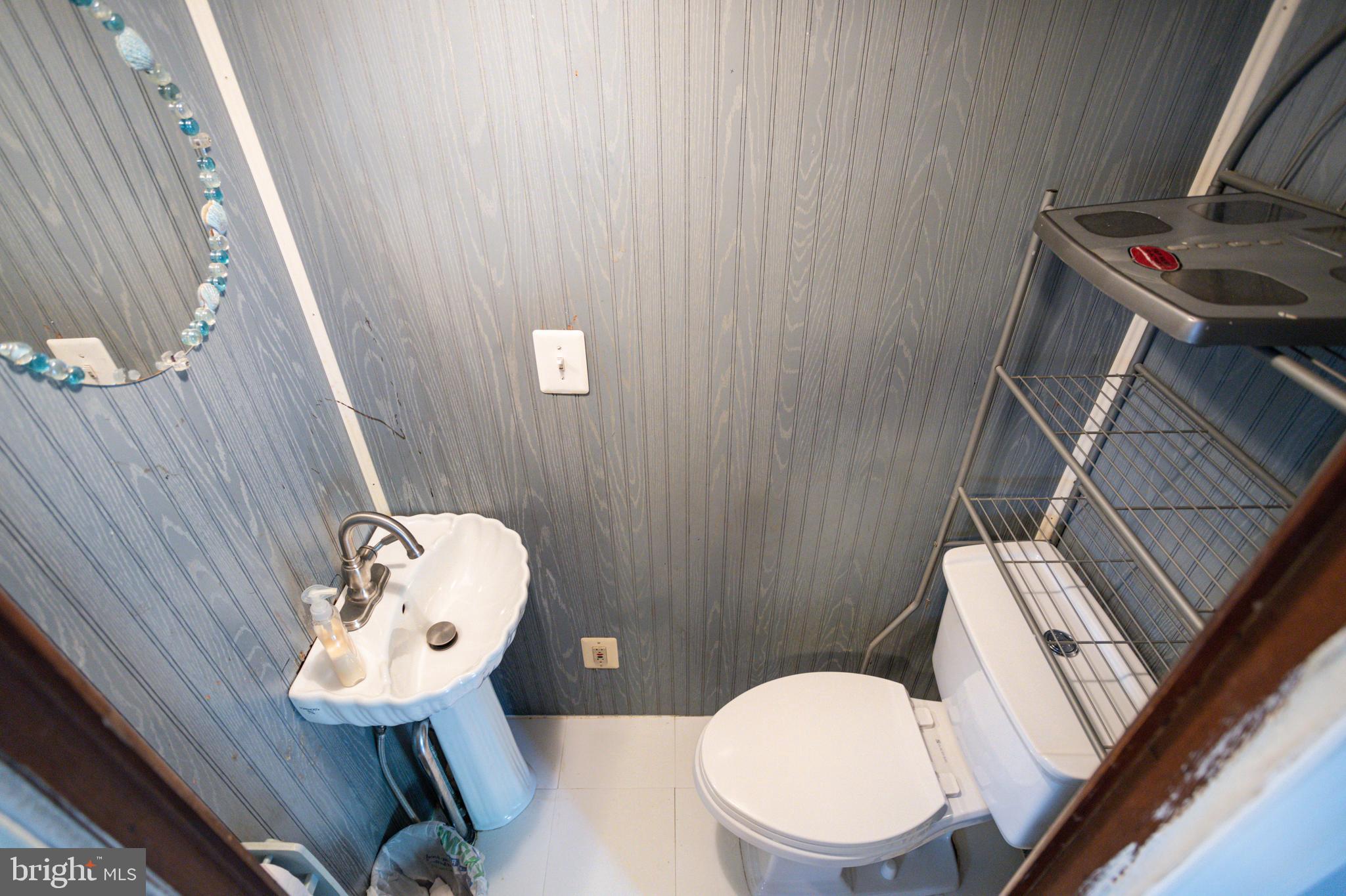 3120 Dunglow Road Baltimore, MD 21222 - Photo 22 of 38