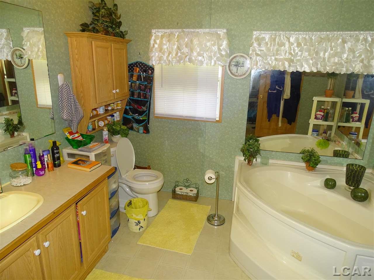 5690 Hunt Road Adrian, MI 49221 - Photo 14 of 20 Gallery Image 14