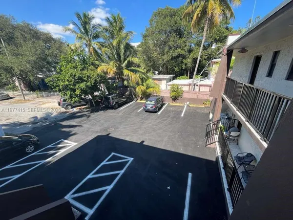 $2,000 | 1484 Northwest 15th Avenue, Unit 3, Miami, FL 33125