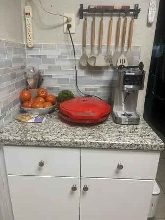 $2,000 | 1484 Northwest 15th Avenue, Unit 3, Miami, FL 33125