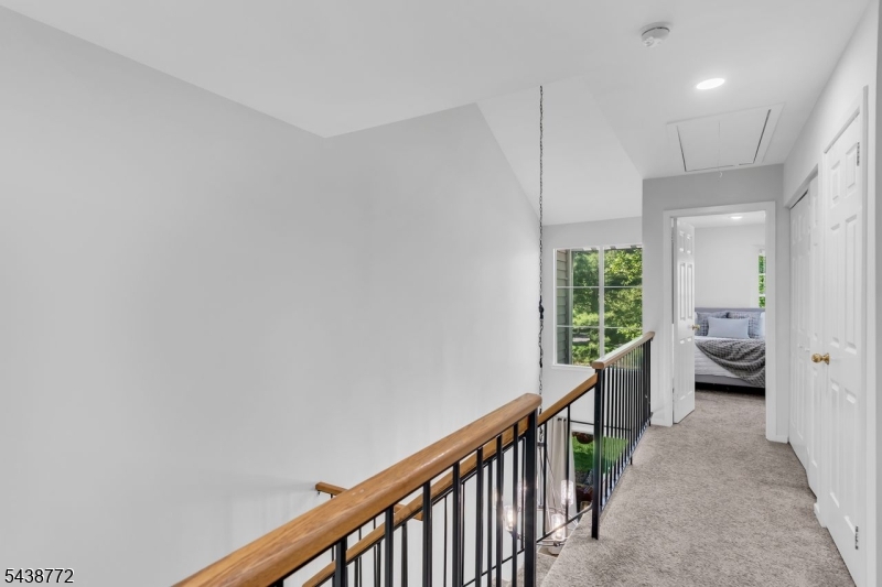 213 Longview Road Bridgewater, NJ 08807 - Photo 33 of 47