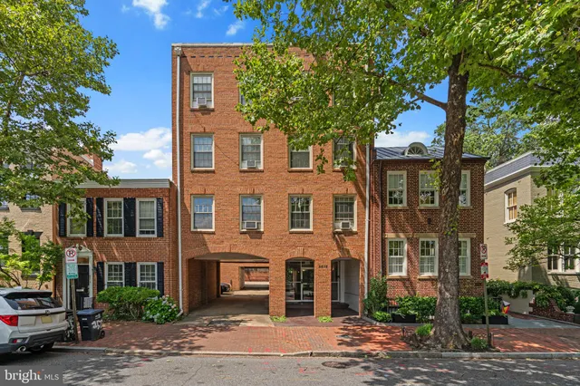 $1,838 | 2515 P Street Northwest, Unit 302, Washington, DC 20007