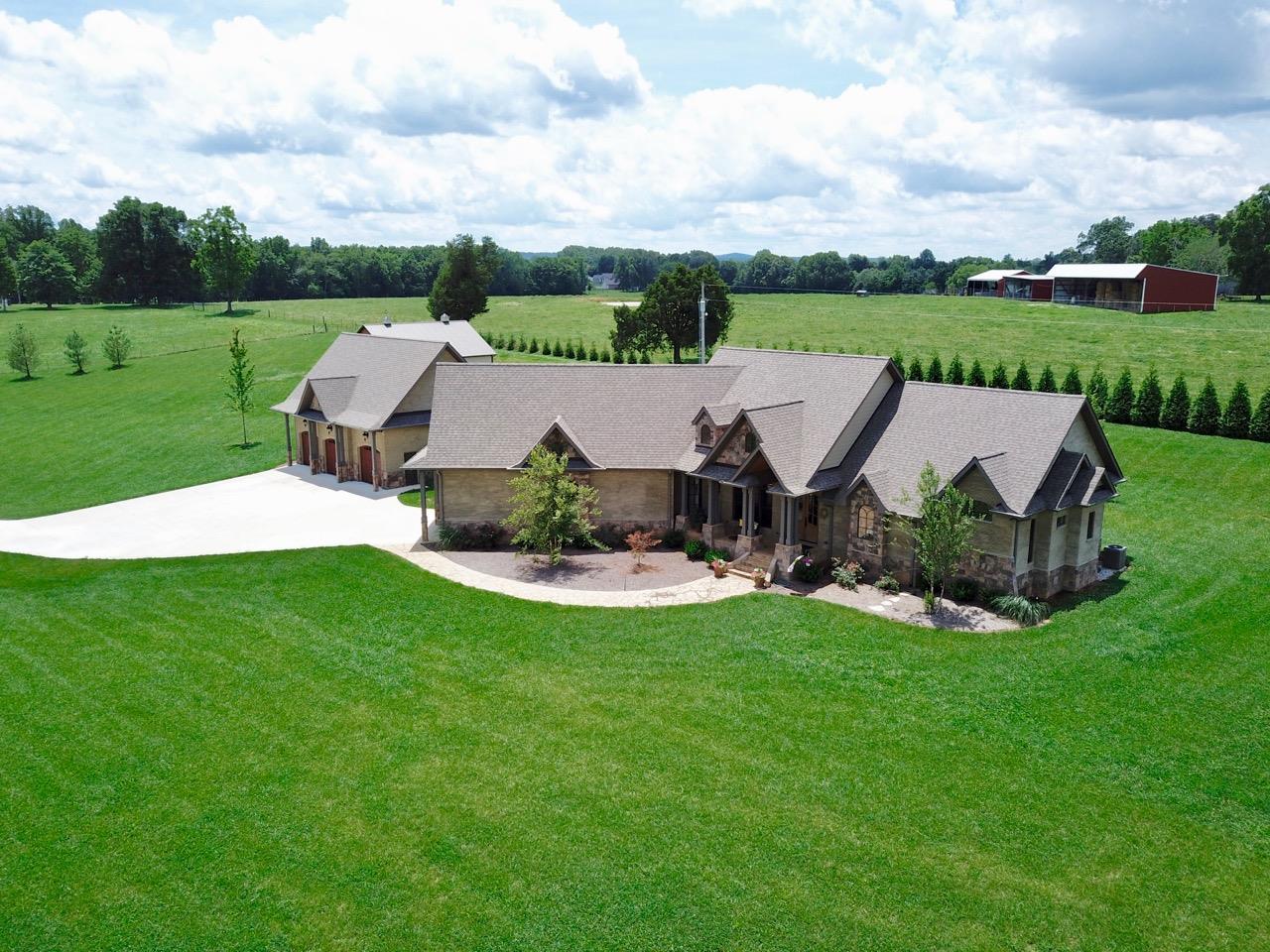 2415 Old Cookeville Road Sparta, TN 38583 - Photo 5 of 29 Gallery Image 5