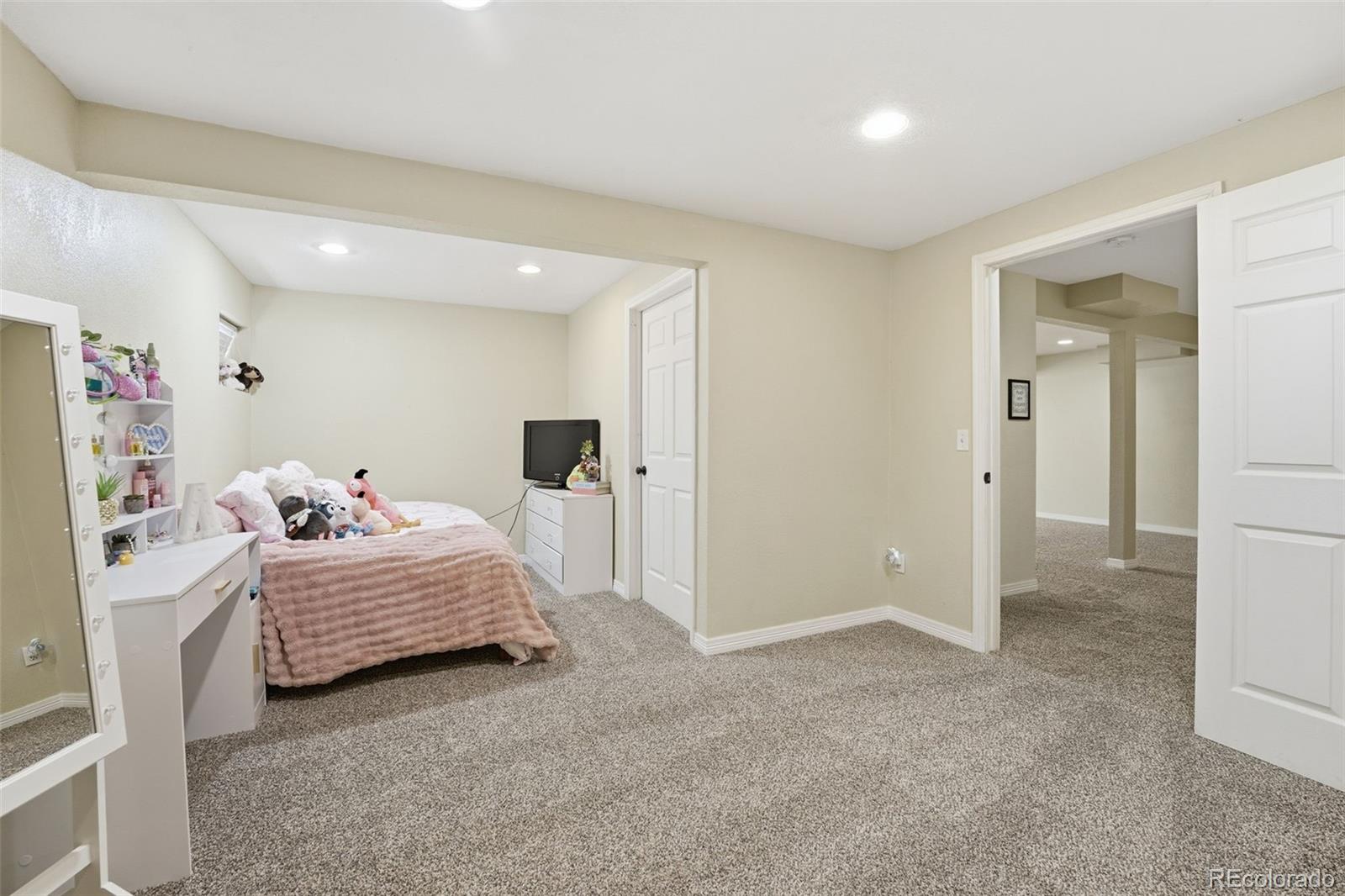 822 Shadowstone Drive Highlands Ranch, CO 80129 - Photo 34 of 45