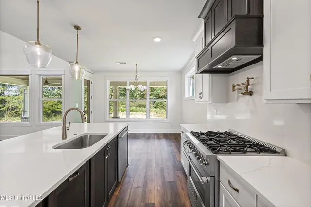 $669,900 | 1482 John Thomas Cove, Hernando, MS 38632