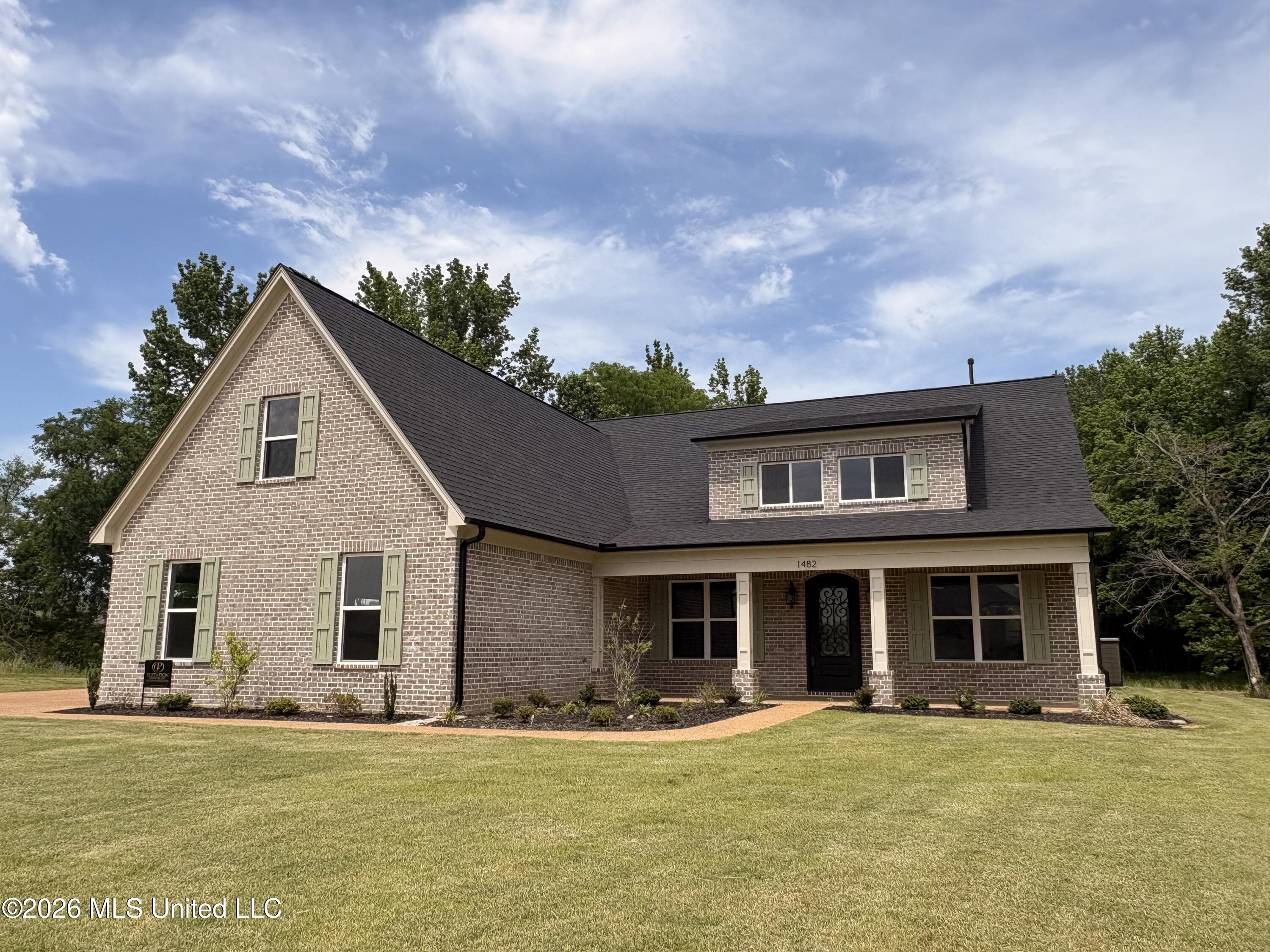 1482 John Thomas Cove Hernando, MS 38632 - Photo 2 of 38 IMG_3041