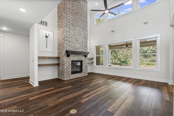 $625,900 | 1482 John Thomas Cove, Hernando, MS 38632