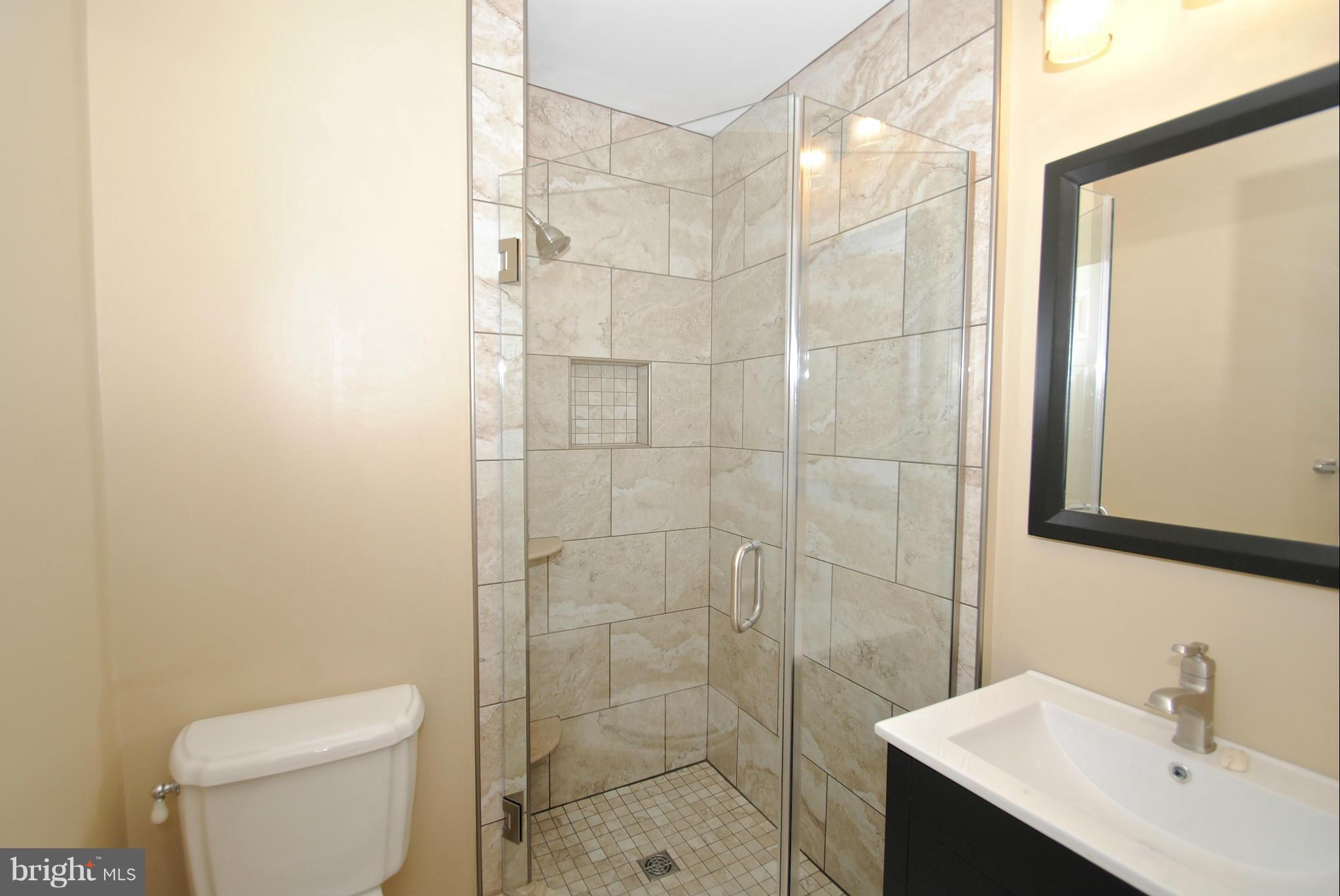 102 Holland Road Severna Park, MD 21146 - Photo 20 of 29 Bath (Master)
