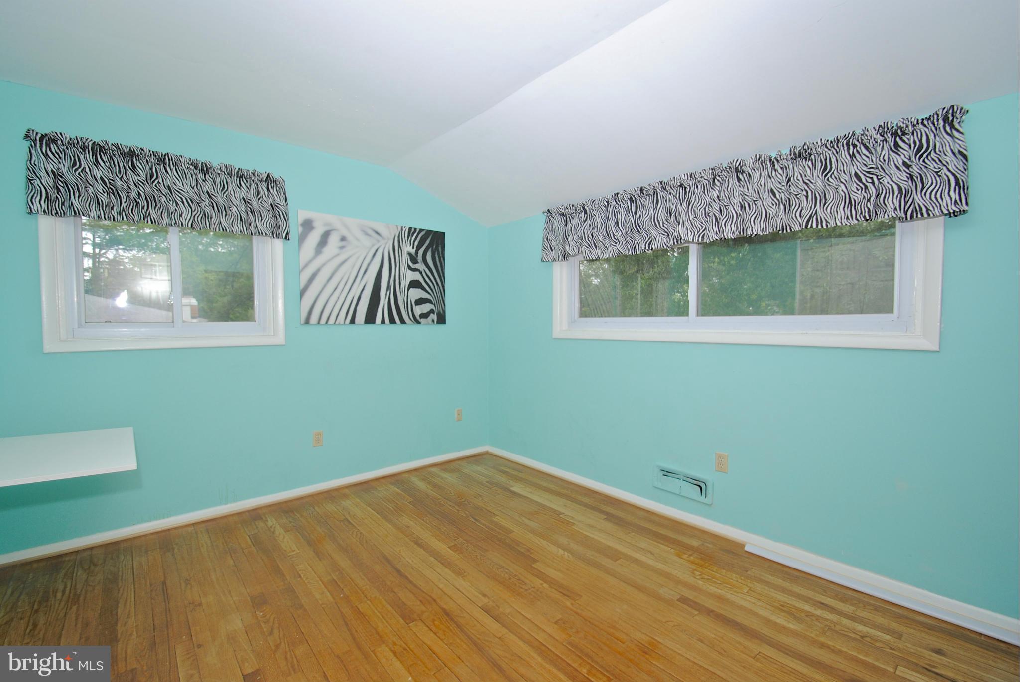 102 Holland Road Severna Park, MD 21146 - Photo 22 of 29 Bedroom