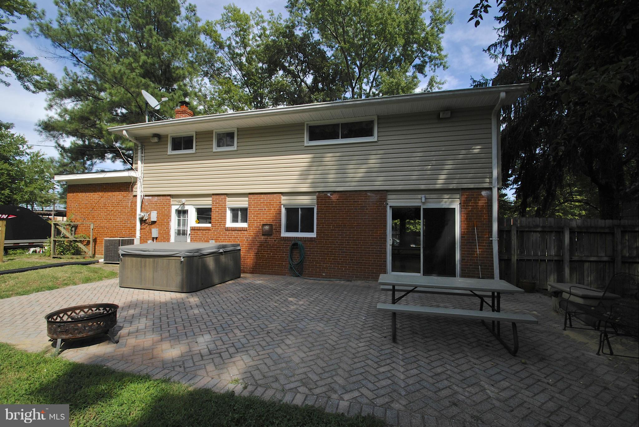 102 Holland Road Severna Park, MD 21146 - Photo 27 of 29 Exterior (Rear)