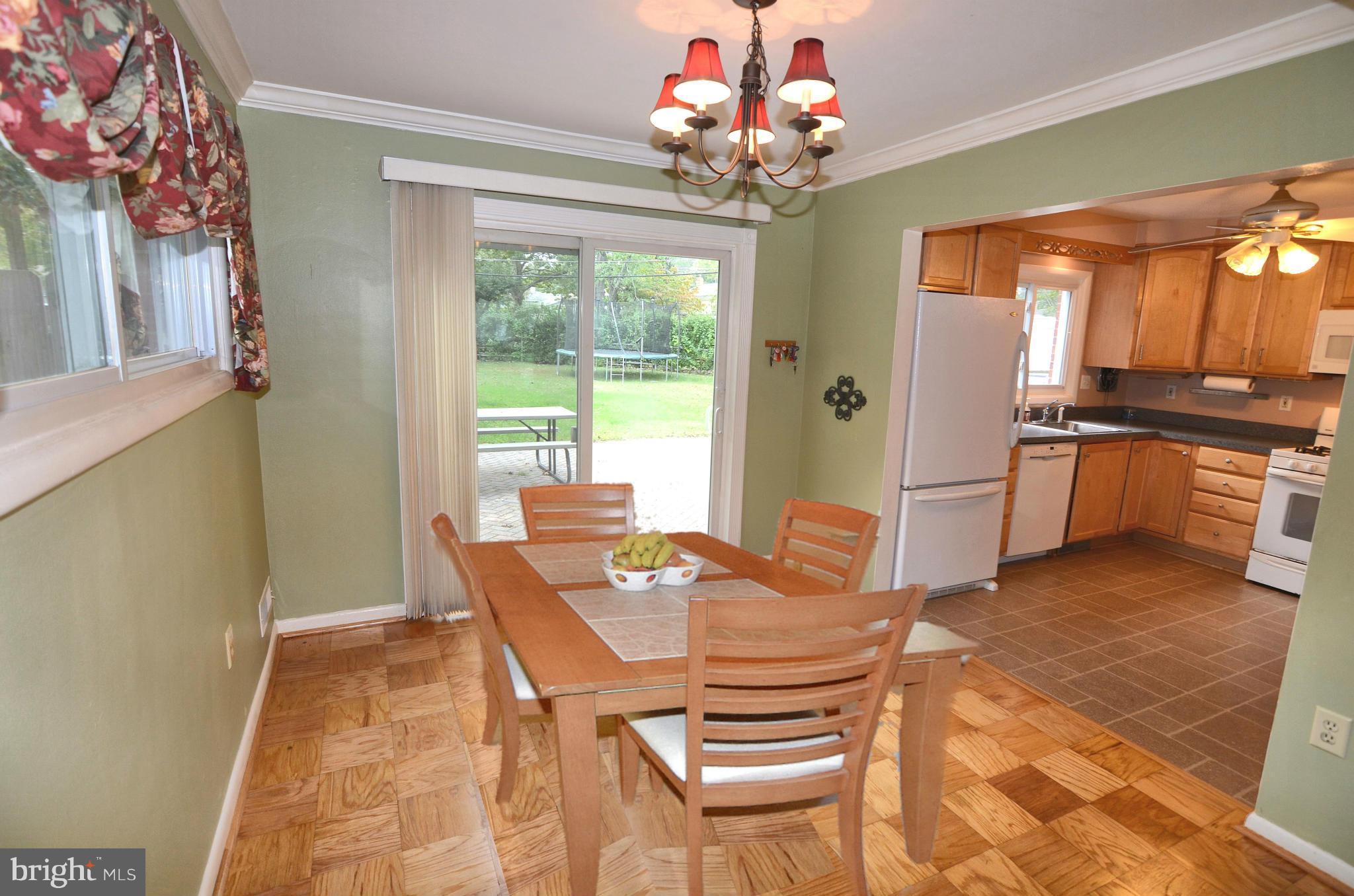 102 Holland Road Severna Park, MD 21146 - Photo 10 of 29 Dining Room