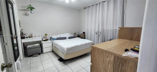 $1,900 | 5050 Northwest 7th Street, Unit 210, Miami, FL 33126