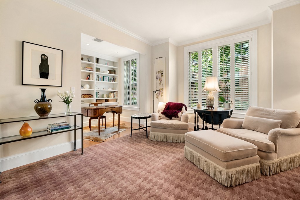 10 Cumston Street, Unit TH6 Boston, MA 02118 - Photo 14 of 31 Gallery Image 14