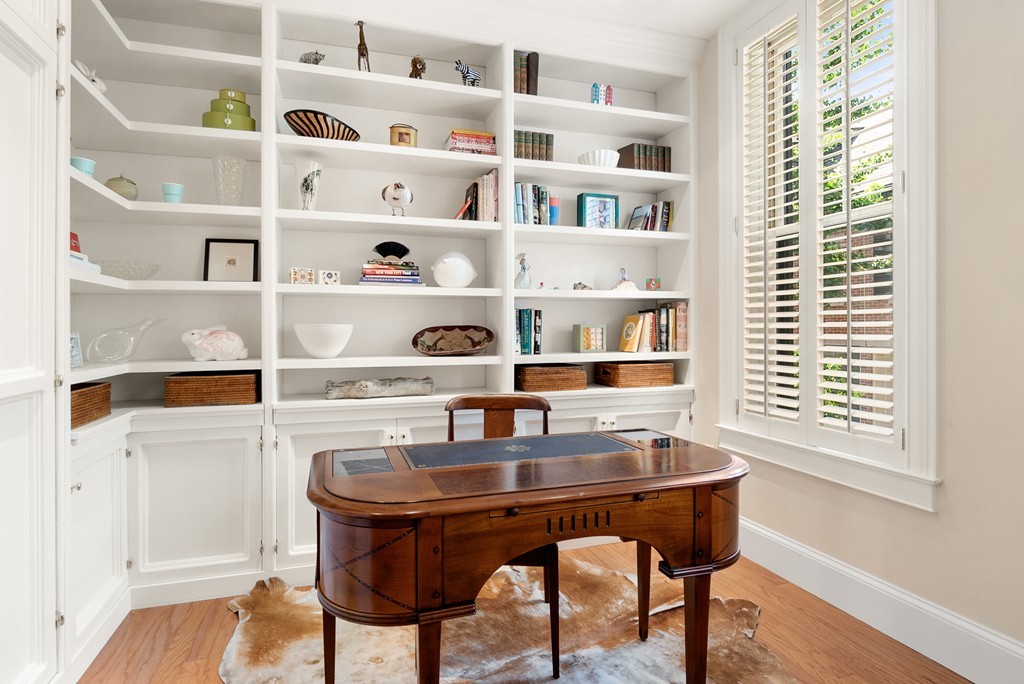 10 Cumston Street, Unit TH6 Boston, MA 02118 - Photo 15 of 31 Gallery Image 15