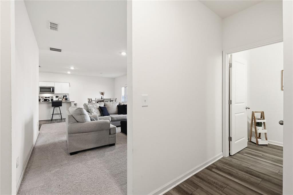 628 Knightsbridge Lane Winder, GA 30680 - Photo 7 of 42 a view of a living room