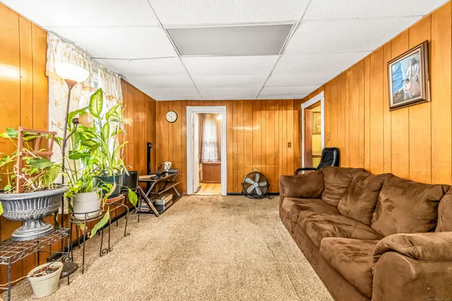 $200,000 | 248 West Ivy Street, New Haven, CT 06511