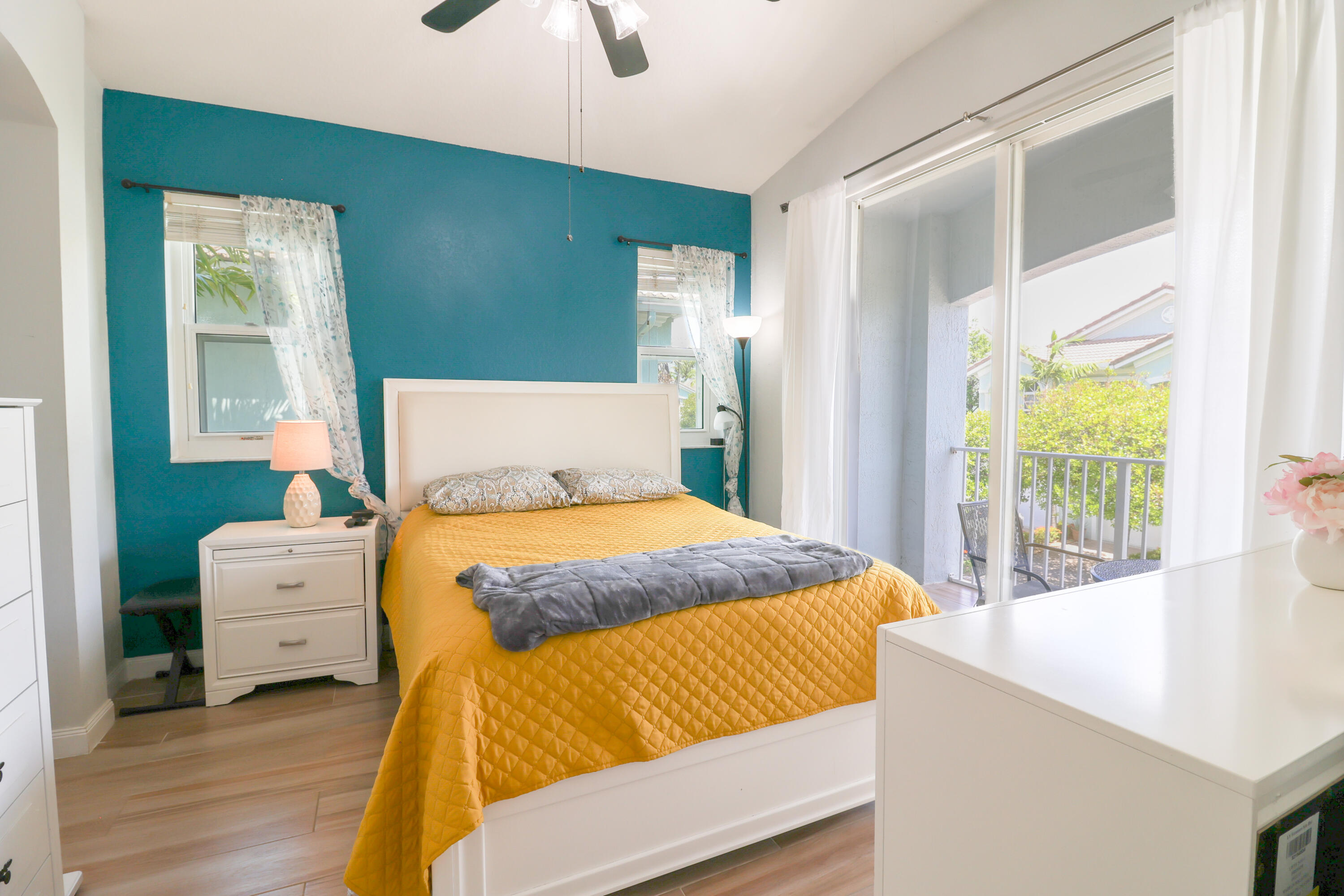 3133 Laurel Ridge Circle Riviera Beach, FL 33404 - Photo 8 of 27 Primary Bedroom
