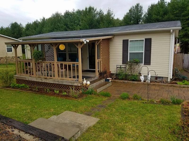 689 Gambetta Road Galax, VA 24333 - Photo 1 of 7 Main