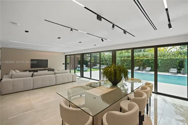 $3,980,000 | 20020 Northeast 21st Court, Miami, FL 33179