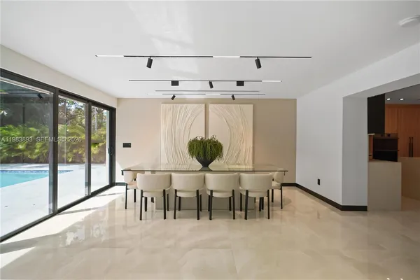 $3,980,000 | 20020 Northeast 21st Court, Miami, FL 33179