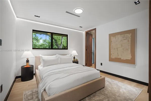 $3,980,000 | 20020 Northeast 21st Court, Miami, FL 33179