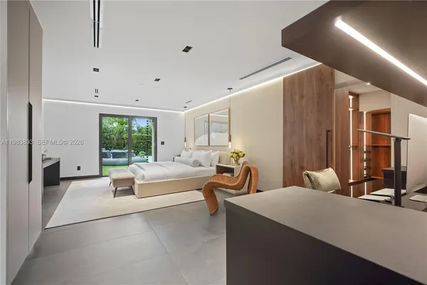 $3,980,000 | 20020 Northeast 21st Court, Miami, FL 33179