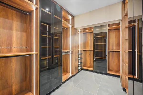 $3,980,000 | 20020 Northeast 21st Court, Miami, FL 33179