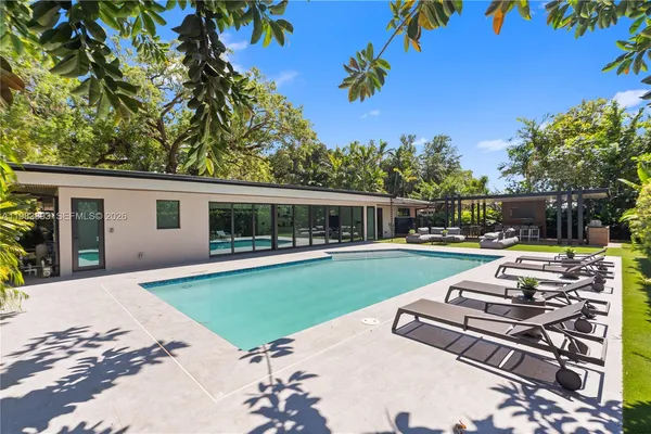 $3,980,000 | 20020 Northeast 21st Court, Miami, FL 33179