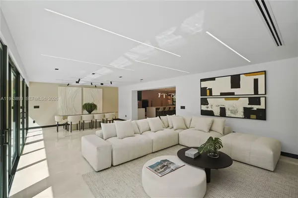 $3,980,000 | 20020 Northeast 21st Court, Miami, FL 33179