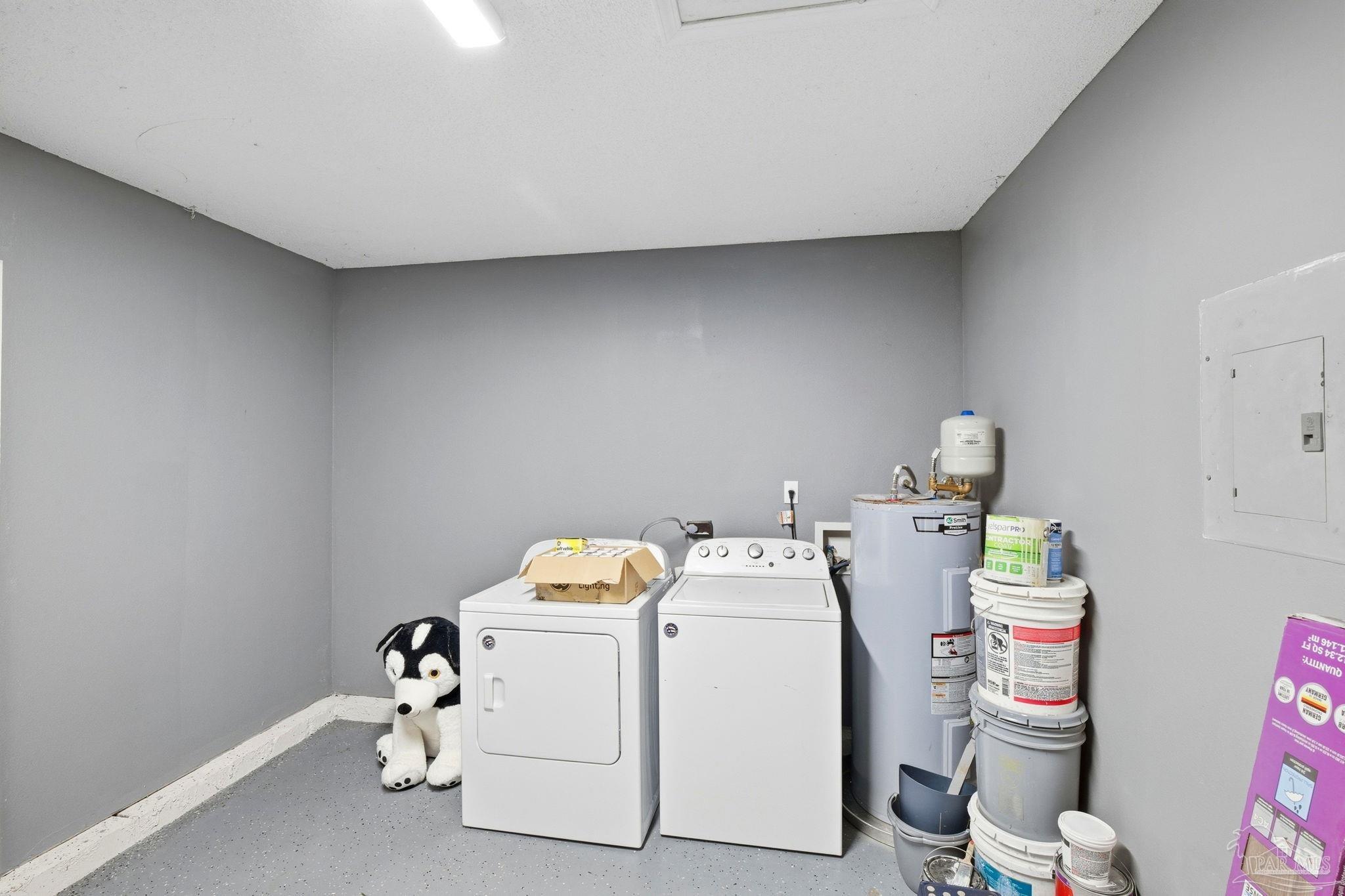 2162 Old Chemstrand Road Cantonment, FL 32533 - Photo 16 of 24 a utility room with dryer and washer