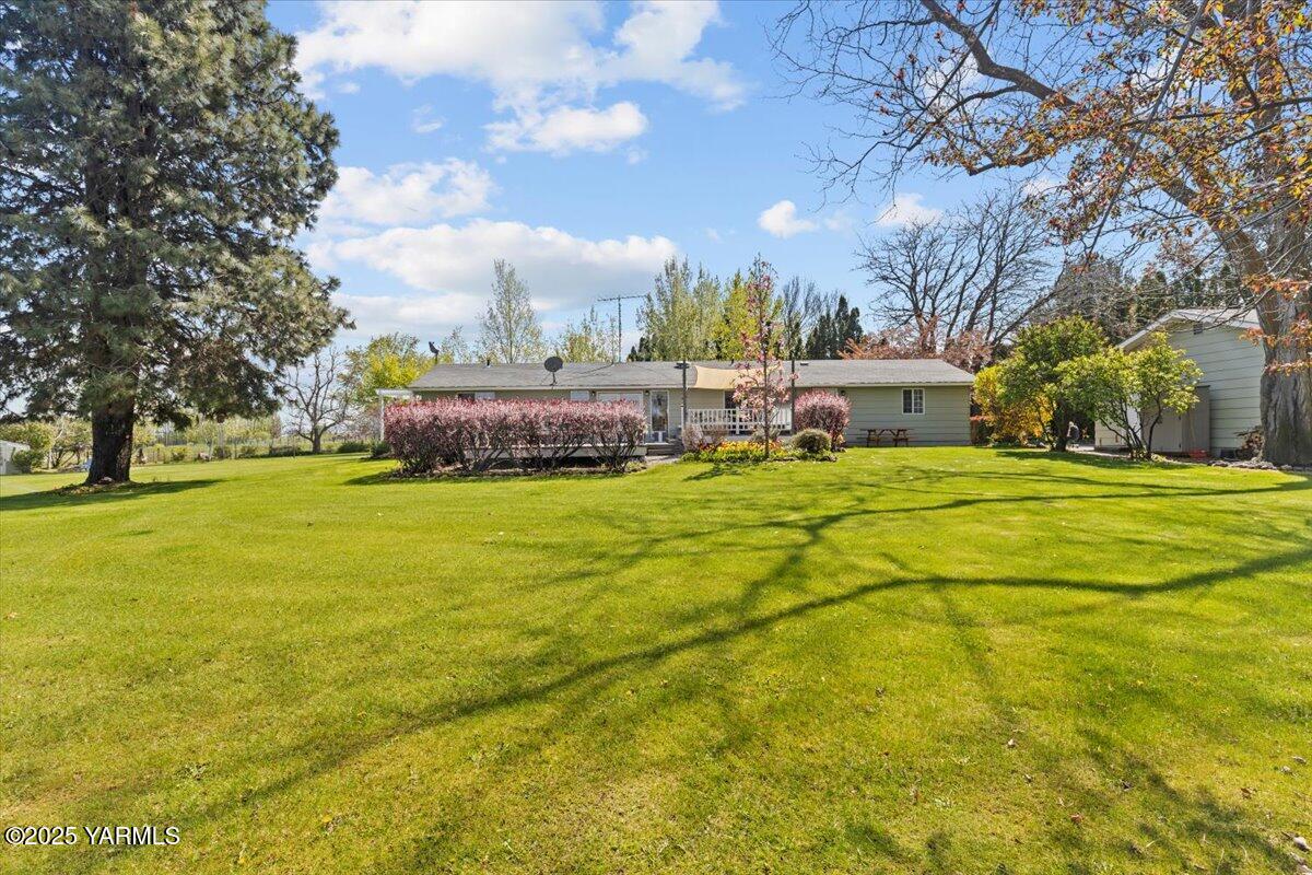 10401 North 1739 Pr Road Grandview, WA 98930 - Photo 57 of 80 75-10401 1739th-078