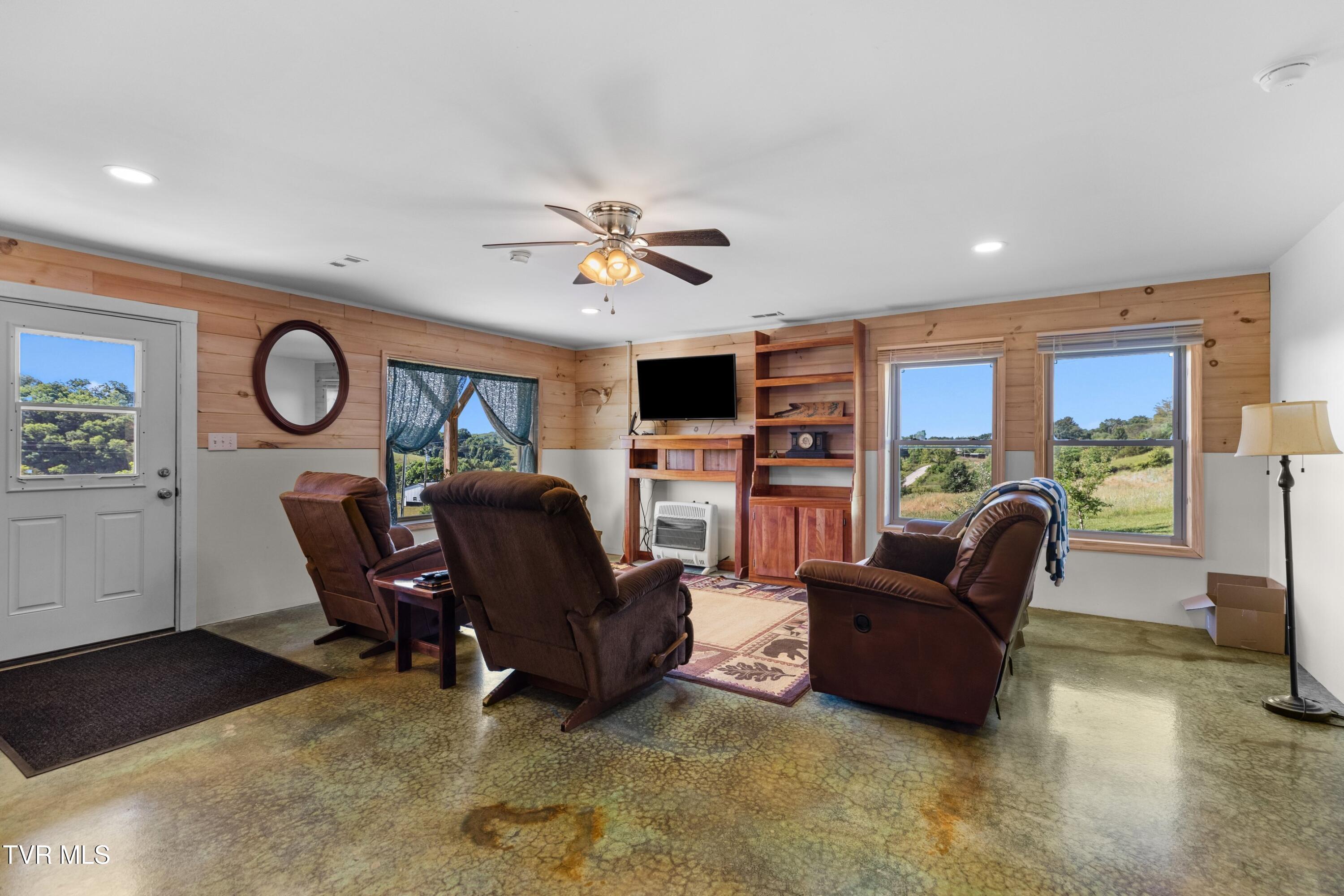1945 Brown Springs Road Greeneville, TN 37743 - Photo 7 of 47 007-1945BrownSpringsRd-Greeneville-37743
