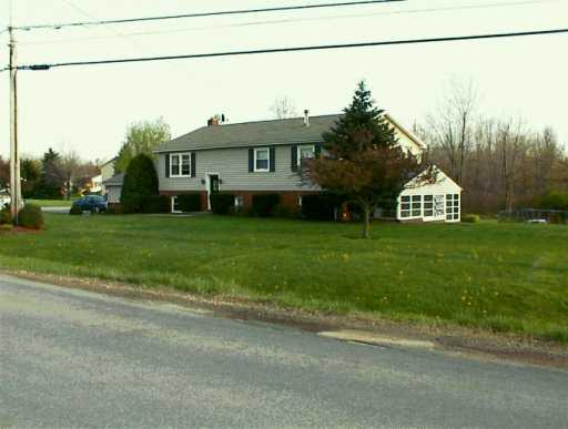 3969 Mitchell Road New Castle, PA 16105 - Photo 2 of 7