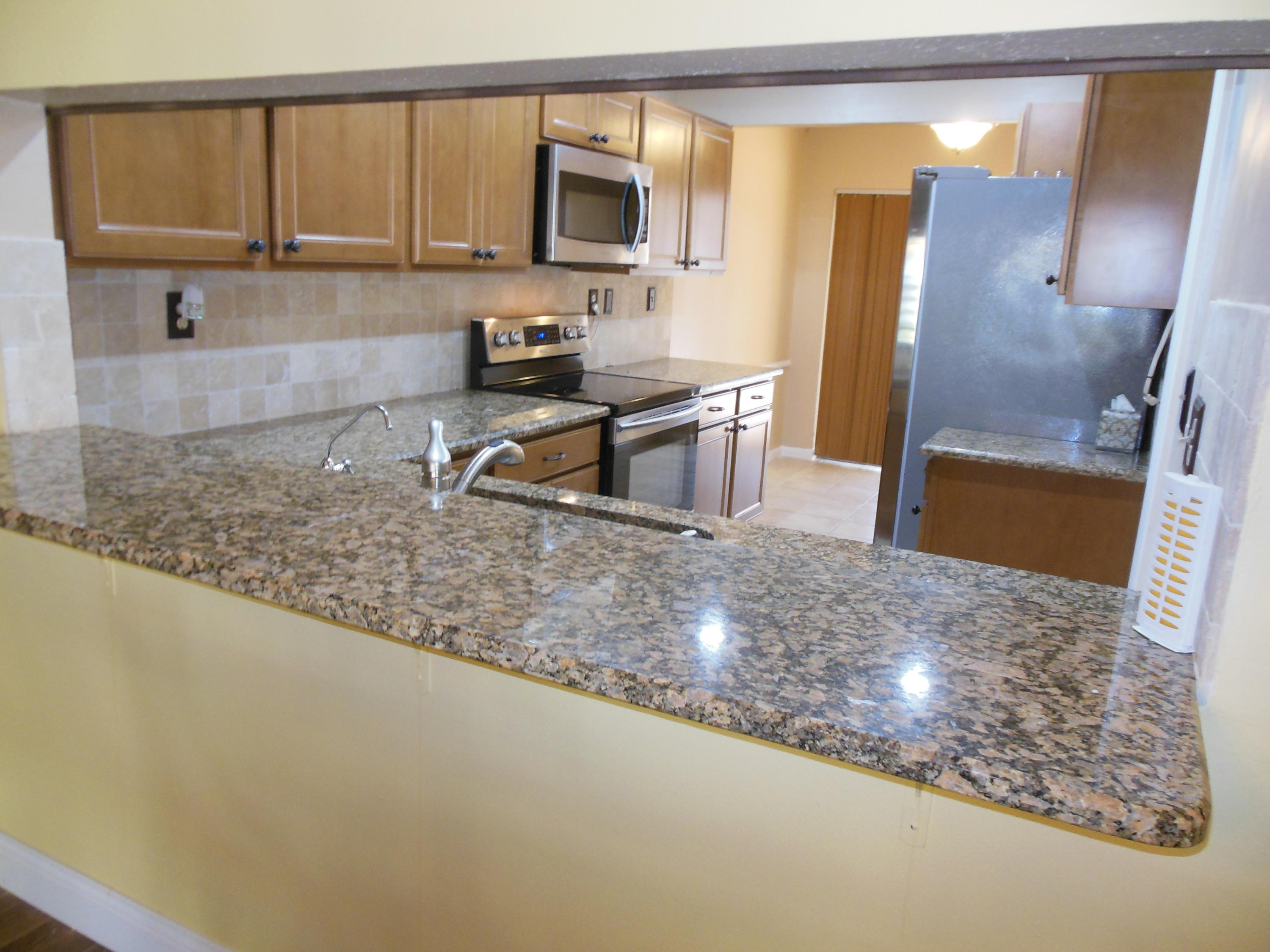 21548 Coronado Avenue Boca Raton, FL 33433 - Photo 13 of 40 DSCN2278