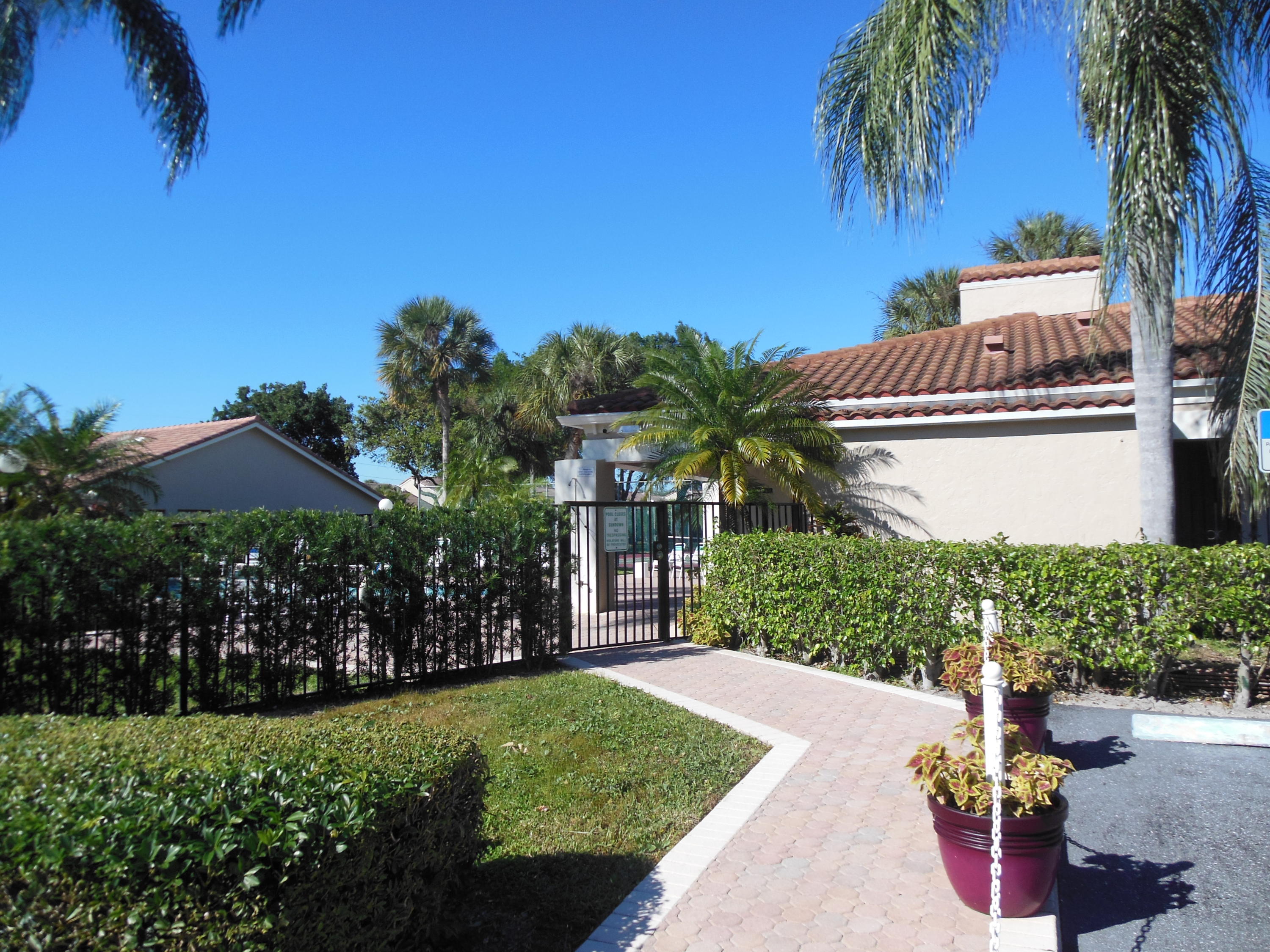 21548 Coronado Avenue Boca Raton, FL 33433 - Photo 39 of 40 DSCN2307